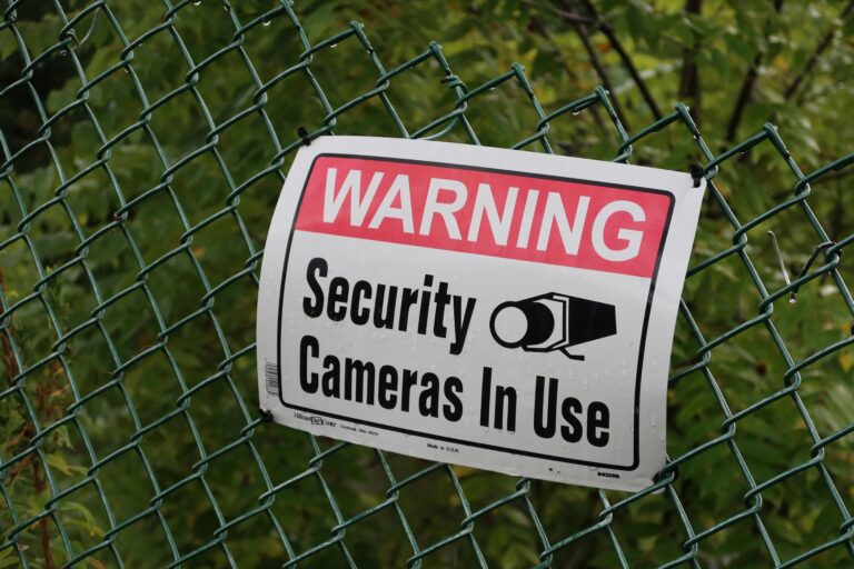 Evaluating Security Alert Apps for Proactive Cyber Defense