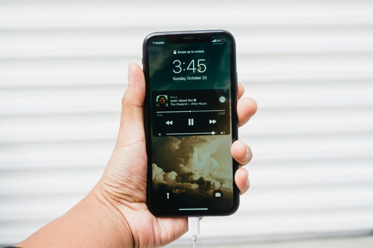 Top Mobile Apps Analyzed for Professional Podcast Creation