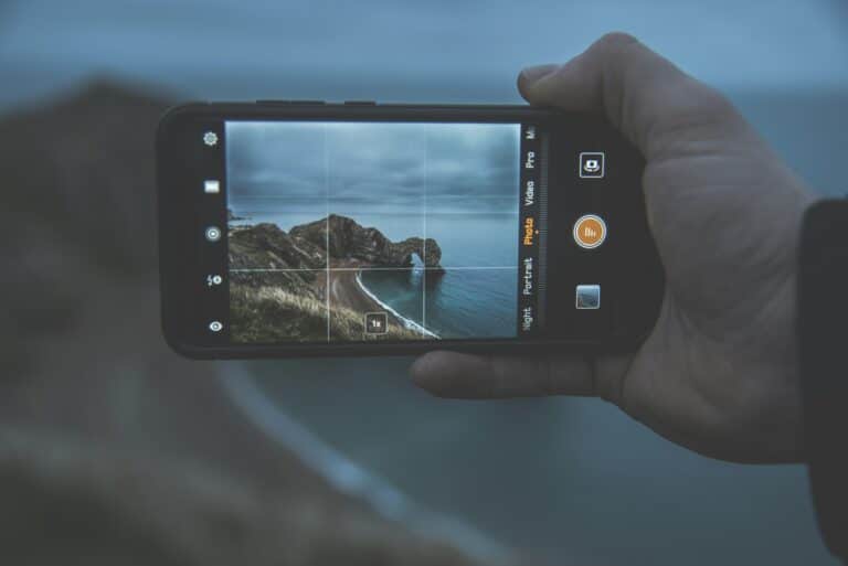 Analyzing Top Apps for Seamless Photo and Video Syncing
