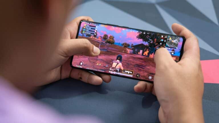 Analyzing Mobile Games Without Ads or In-App Purchases
